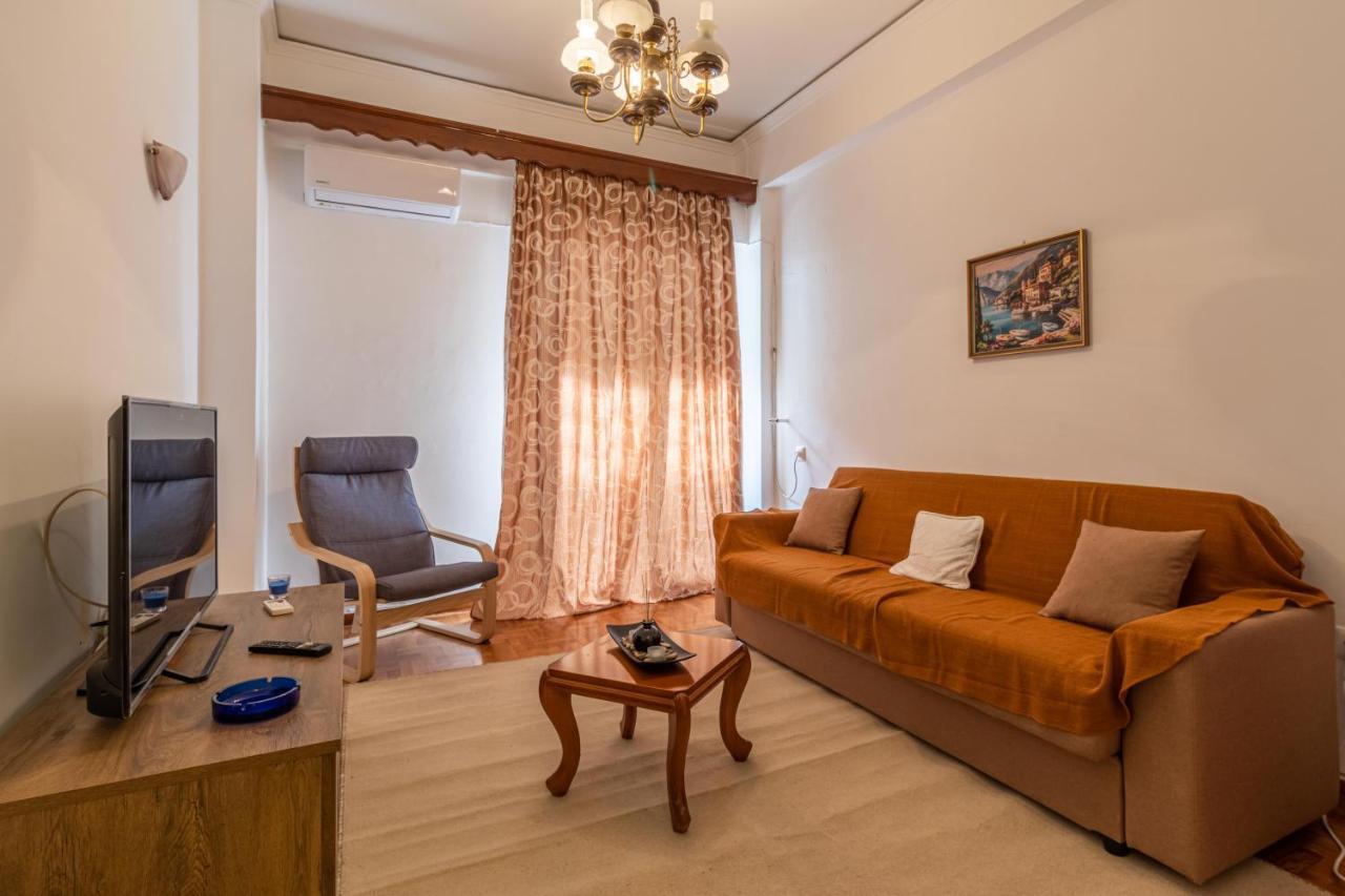 Studio Melange In Loutraki Dt Extérieur photo